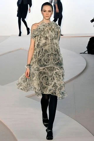 Look 18